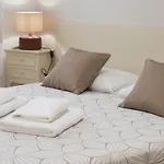 ベッド・アンド・ブレックファスト Bella Vista 3*